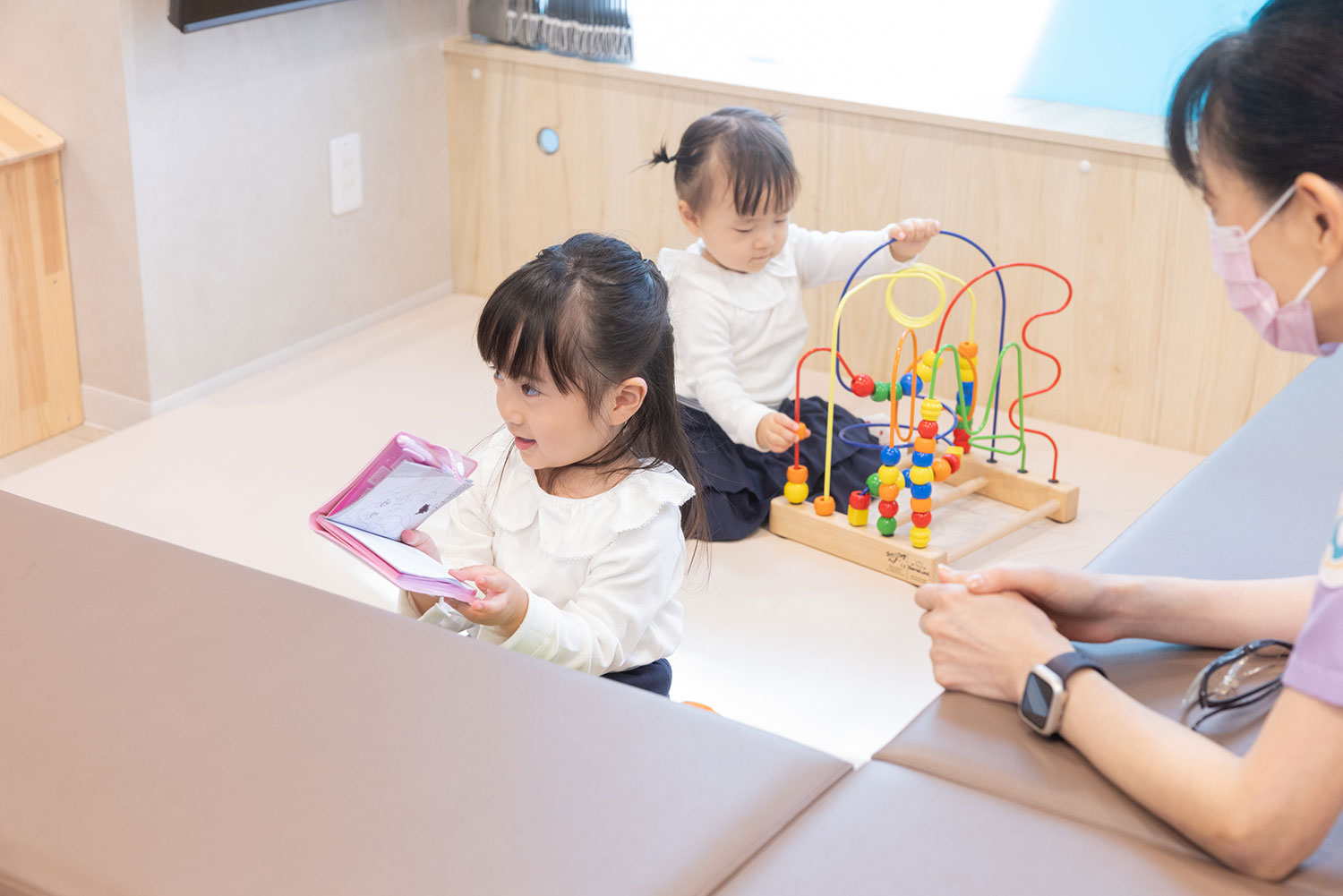 保育士兼歯科助手